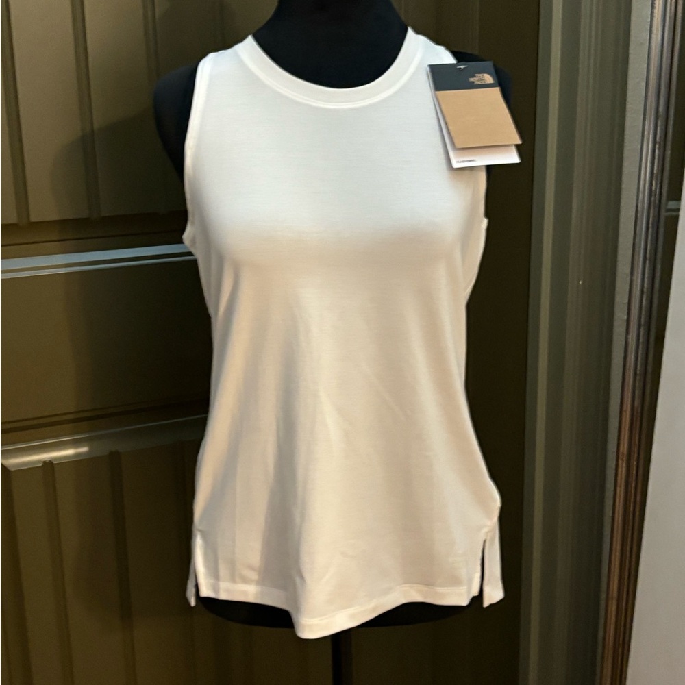 NWT Women’s NorthFace Tank Top